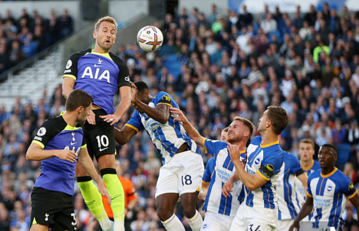 英超：曼联4-2大胜切尔西