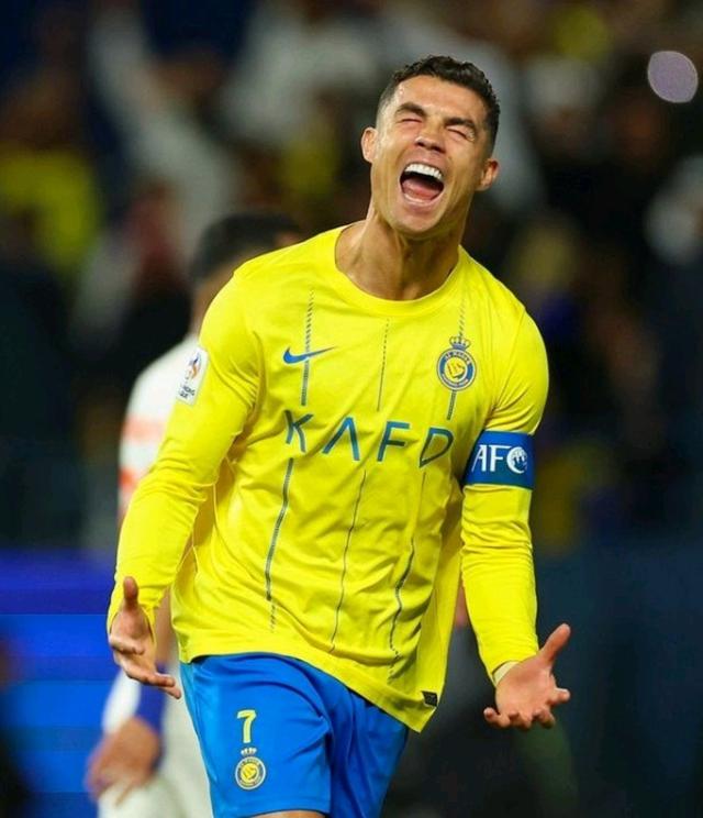 邮报：曼城正就引进格伊进行谈判，水晶宫愿在冬窗出售球员