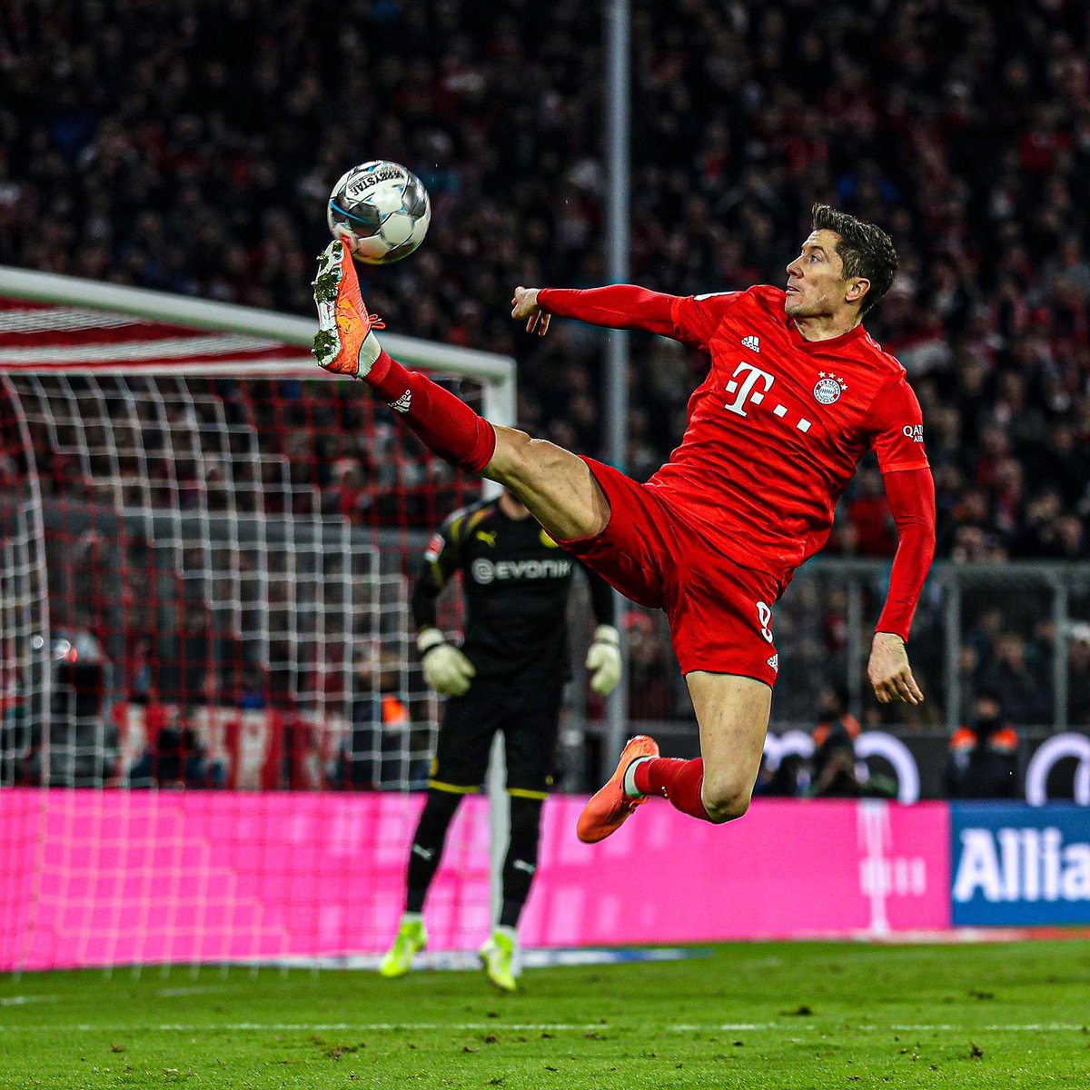 东契奇豪取42分7板8助4断难救主，湖人苦吞三连败，两大短板暴露无遗