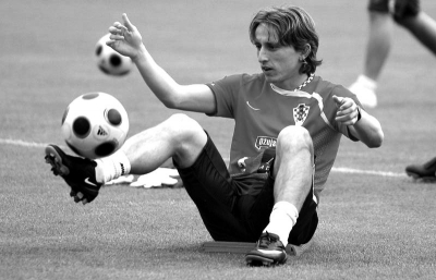 弗兰克：我知道这是过渡赛季，但没料到会有重要球员长期缺席