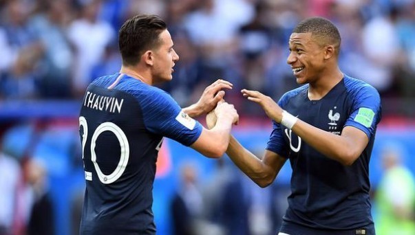 三年之期已到，原神与KFC再次联动，看到翅膀就放心了